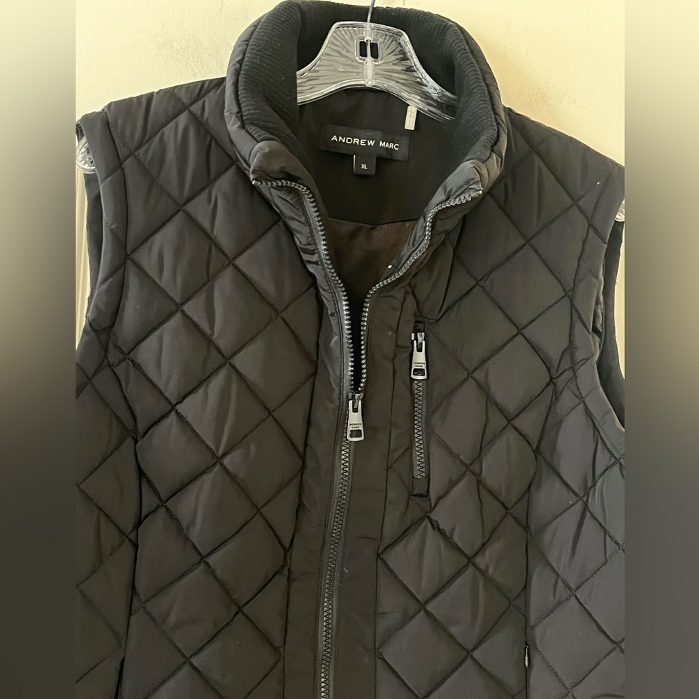 Andrew Marc Black Quilted Vest Zipper Closure Women’s Size XL - Picture 11 of 16